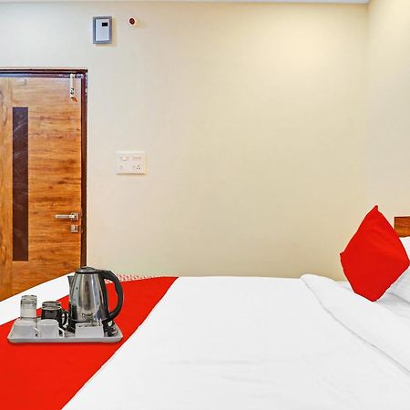 Hotel O Night Eye Hyderabad Exterior foto